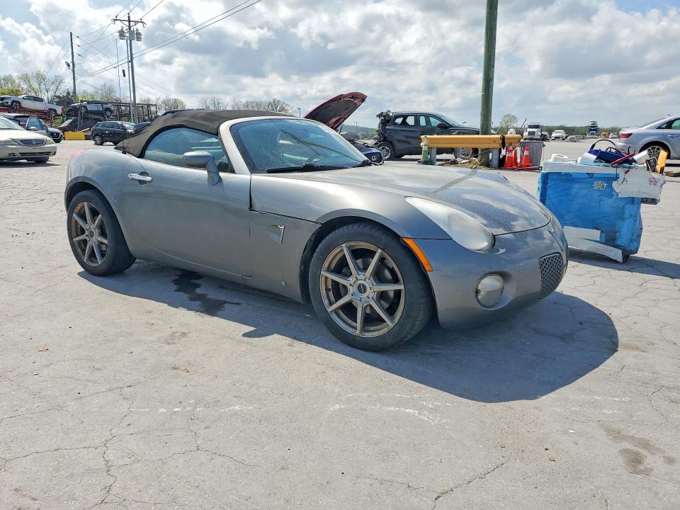48279926 :رقم المزاد ، 1G2MB33B66Y111872 vin ، 2006 Pontiac Solstice مزاد بيع