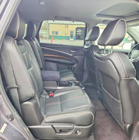 49142856 :رقم المزاد ، 5FRYD4H89HB002236 vin ، 2017 Acura Mdx مزاد بيع