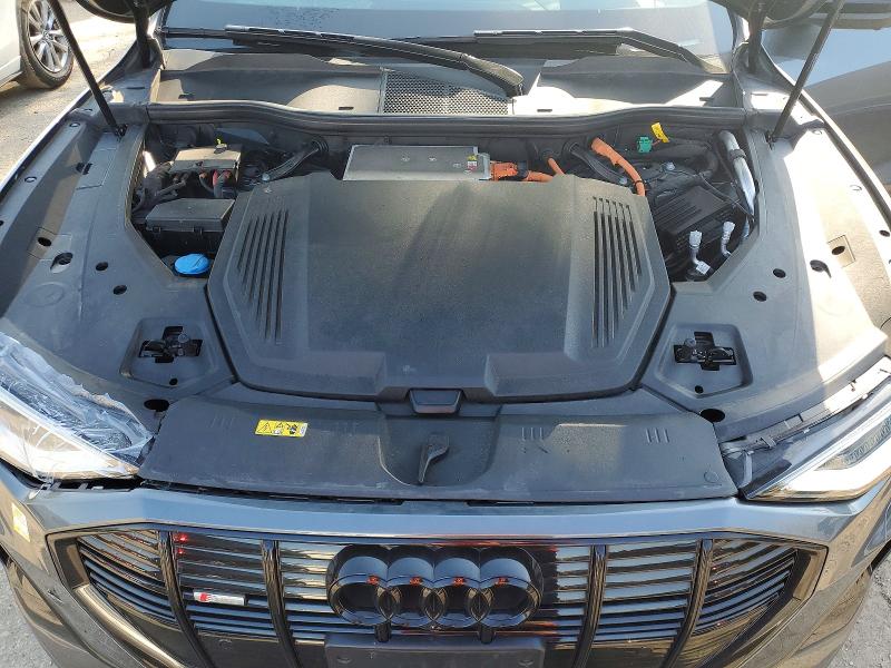 49897326 :رقم المزاد ، WA13AAGE4PB024814 vin ، 2023 Audi E-tron مزاد بيع
