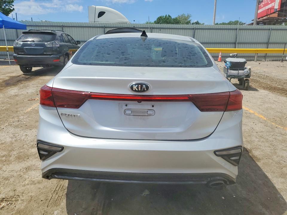 49942866 :رقم المزاد ، 3KPF24ADXLE176465 vin ، 2020 Kia Forte مزاد بيع