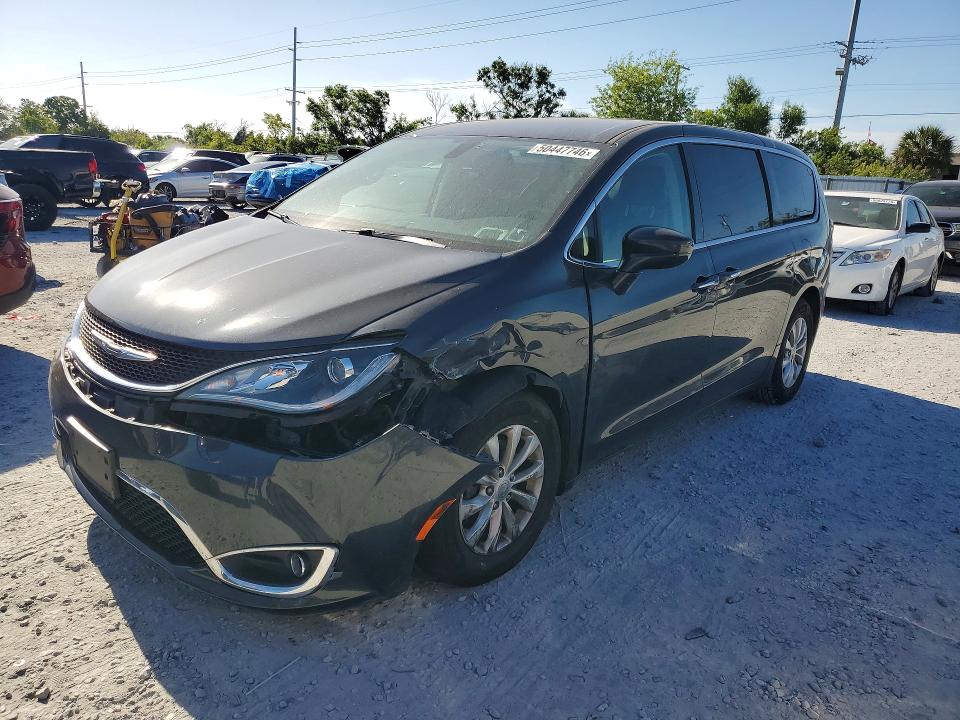 Продажа на аукционе авто 2019 Chrysler Pacifica, vin: 2C4RC1FG3KR734147, номер лота: 50447746