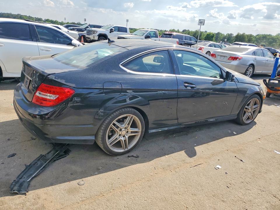Продажа на аукционе авто 2015 Mercedes-benz C, vin: WDDGJ4HB5FG441623, номер лота: 50814116