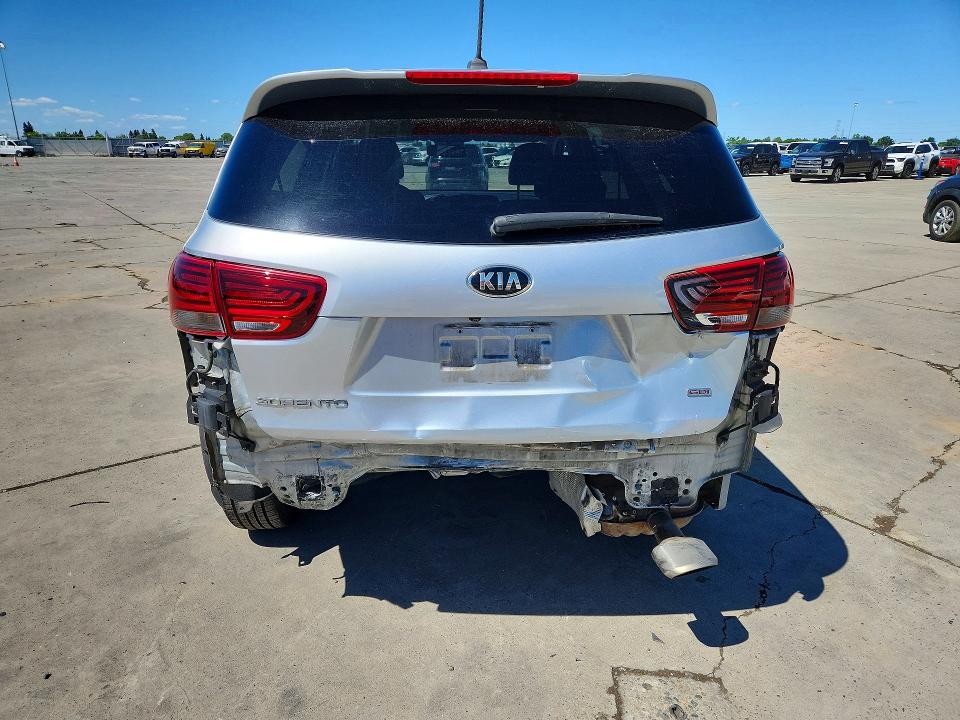 2020 Kia Sorento მანქანა იყიდება აუქციონზე, vin: 5XYPG4A32LG625301, აუქციონის ნომერი: 48698146