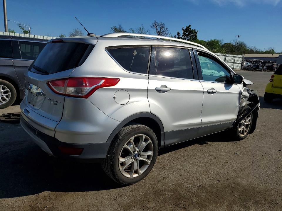 Продажа на аукционе авто 2015 Ford Escape, vin: 1FMCU9JXXFUA81751, номер лота: 50450746