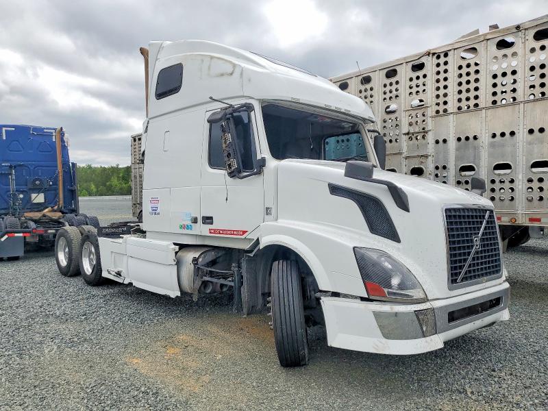 Auction sale of the 2015 Volvo Vnl, vin: 4V4NC9EG9FN182790, lot number: 51637206