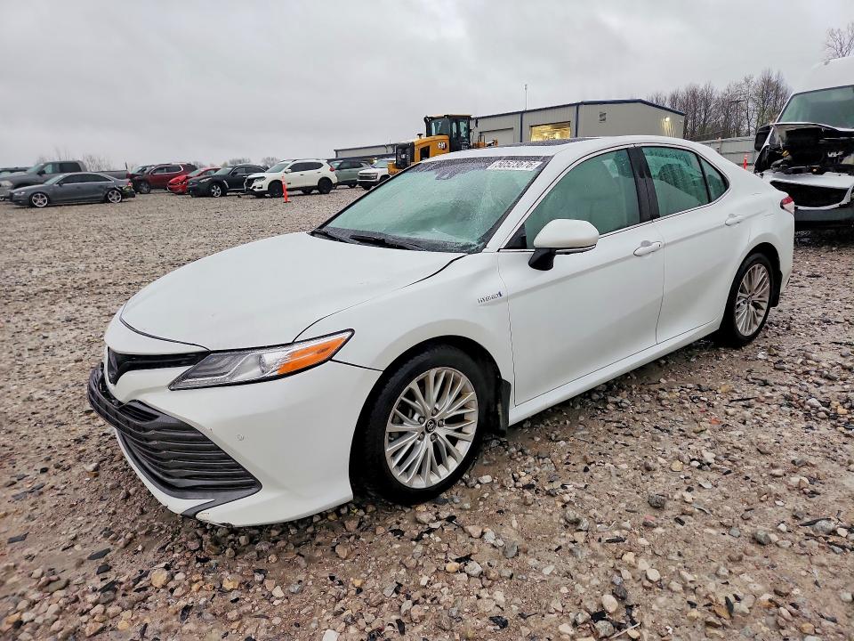 2018 Toyota Camry Hybrid მანქანა იყიდება აუქციონზე, vin: 4T1B21HK0JU007535, აუქციონის ნომერი: 50523676