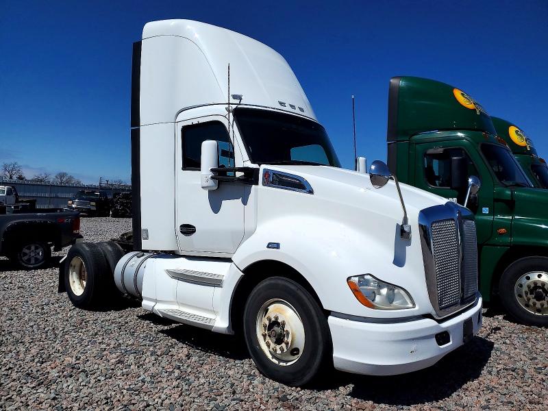 Продажа на аукционе авто 2014 Kenworth T680, vin: 1XKYA48X4EJ403204, номер лота: 50616956