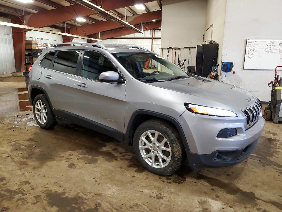 Продаж на аукціоні авто 2016 Jeep Cherokee, vin: 1C4PJLCB3GW355827, номер лоту: 49794766