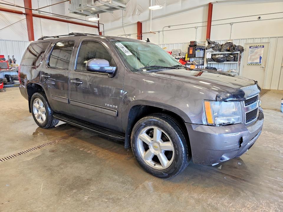 51502186 :رقم المزاد ، 1GNSKBE08BR107875 vin ، 2011 Chevrolet Tahoe مزاد بيع