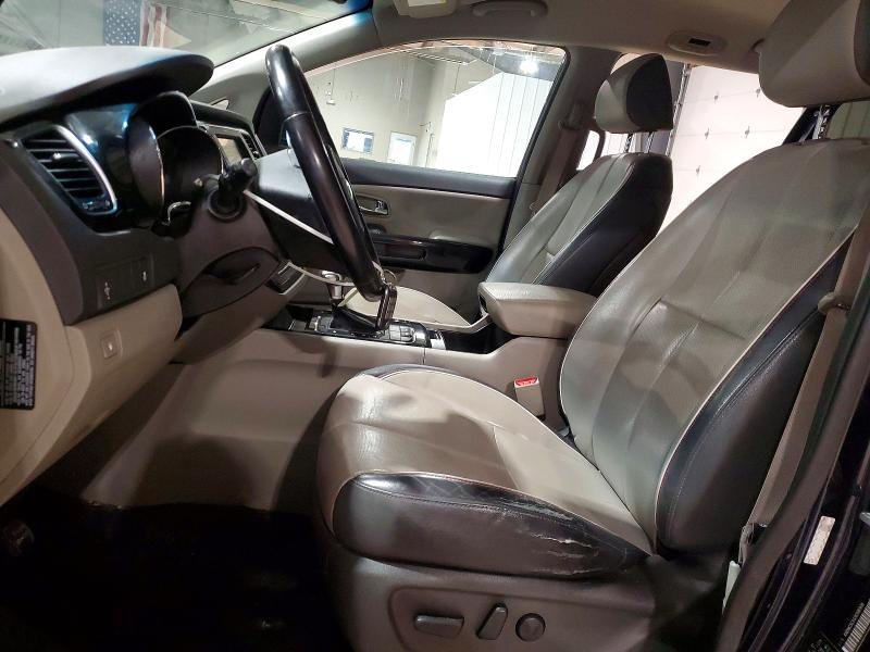 51267726 :رقم المزاد ، KNDMC5C10J6396908 vin ، 2018 Kia Sedona مزاد بيع