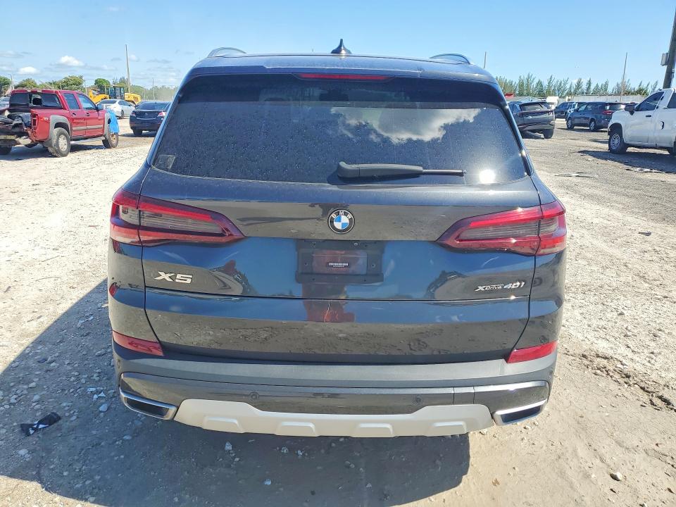 51264526 :رقم المزاد ، 5UXCR6C03M9G15792 vin ، 2021 Bmw X5 مزاد بيع