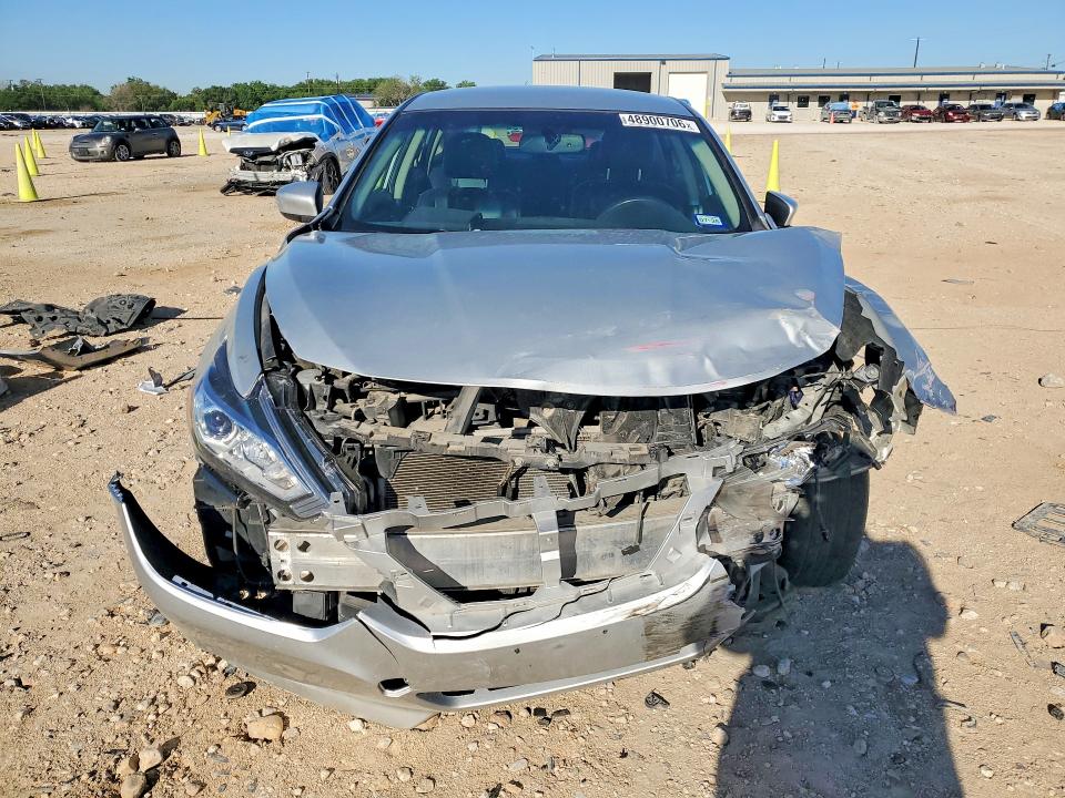 48900706 :رقم المزاد ، 1N4AL3AP9JC201717 vin ، 2018 Nissan Altima مزاد بيع