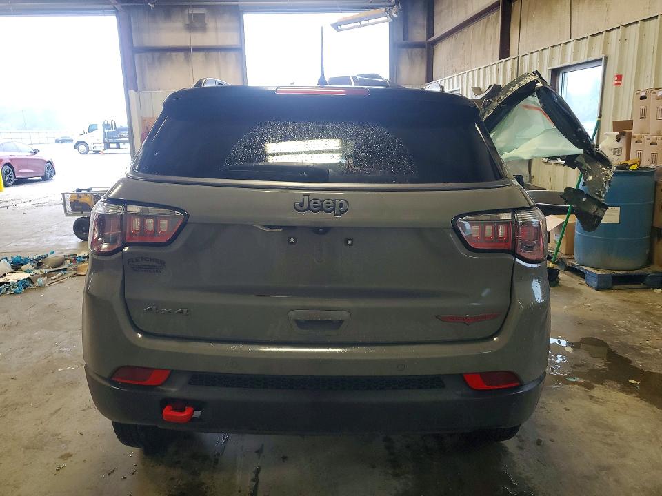 Продаж на аукціоні авто 2022 Jeep Compass, vin: 3C4NJDDB2NT107700, номер лоту: 51613076