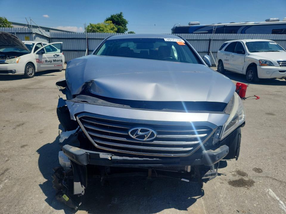 Продажа на аукционе авто 2015 Hyundai Sonata, vin: 5NPE34AF7FH102057, номер лота: 49171786