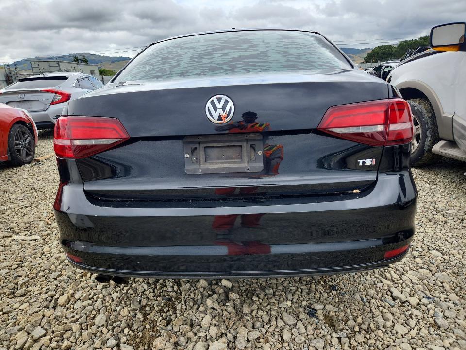 50390716 :رقم المزاد ، 3VW267AJ5GM377032 vin ، 2016 Volkswagen Jetta مزاد بيع