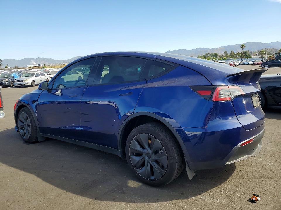 Продажа на аукционе авто 2024 Tesla Model Y, vin: 7SAYGAEE9RF105579, номер лота: 51023726