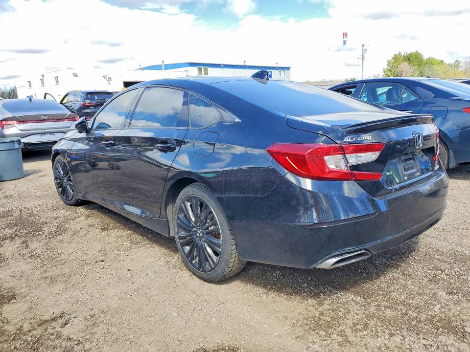 51628176 :رقم المزاد ، 1HGCV1F37NA801971 vin ، 2022 Honda Accord مزاد بيع