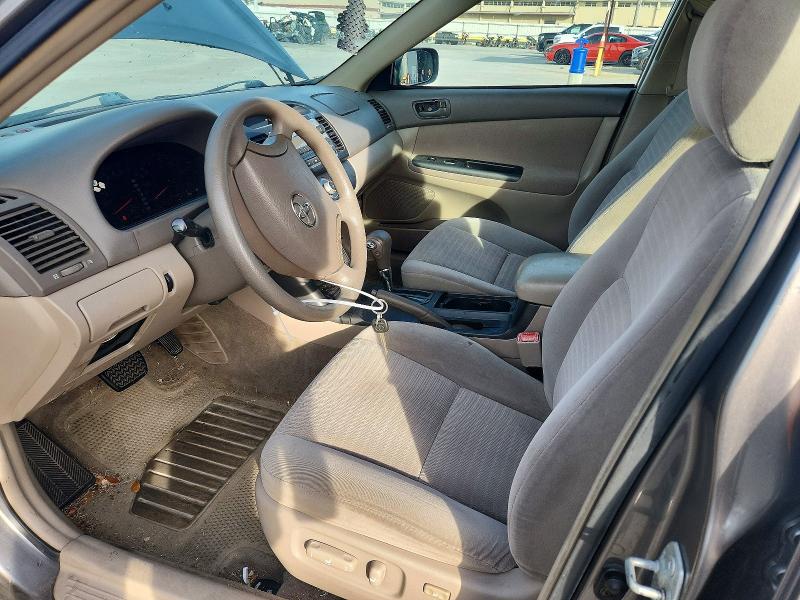 61665516 :رقم المزاد ، 4T1BE32K16U661740 vin ، 2006 Toyota Camry مزاد بيع