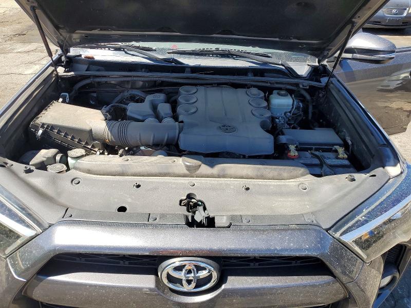 49761176 :رقم المزاد ، JTEBU5JR1J5596131 vin ، 2018 Toyota 4runner مزاد بيع