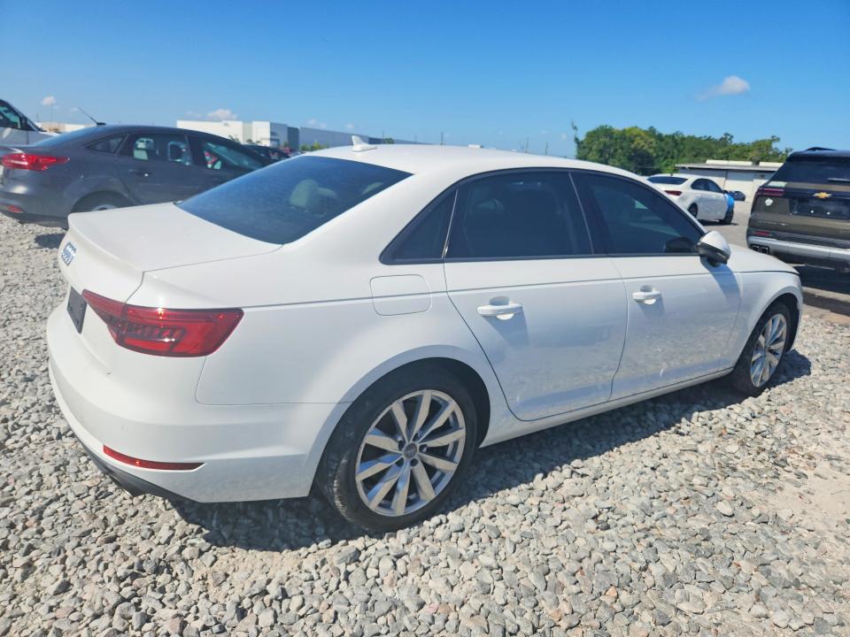 Продаж на аукціоні авто 2017 Audi A4, vin: WAUGNAF42HN004286, номер лоту: 50457276