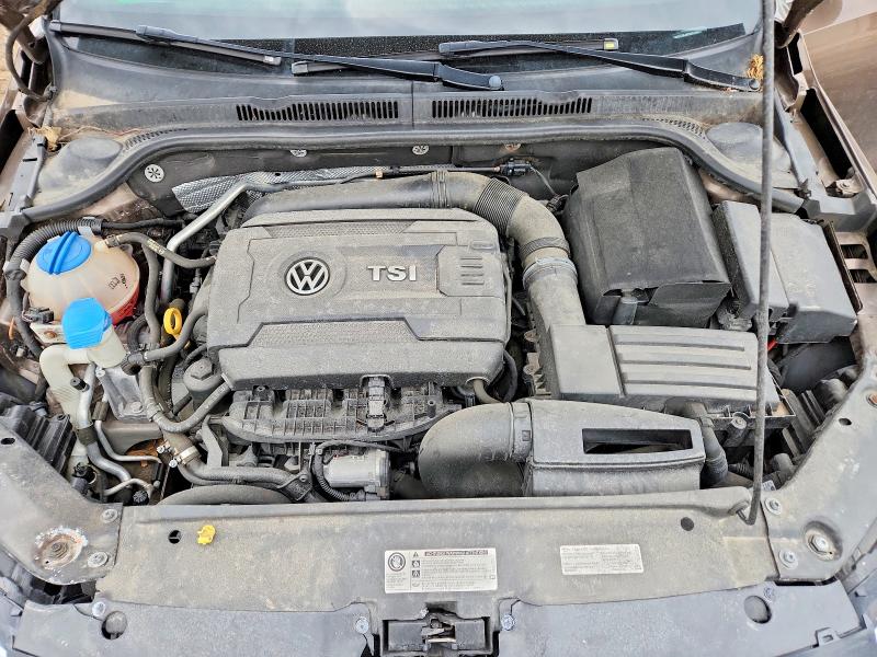 51586076 :رقم المزاد ، 3VWD17AJ5FM203001 vin ، 2015 Volkswagen Jetta مزاد بيع