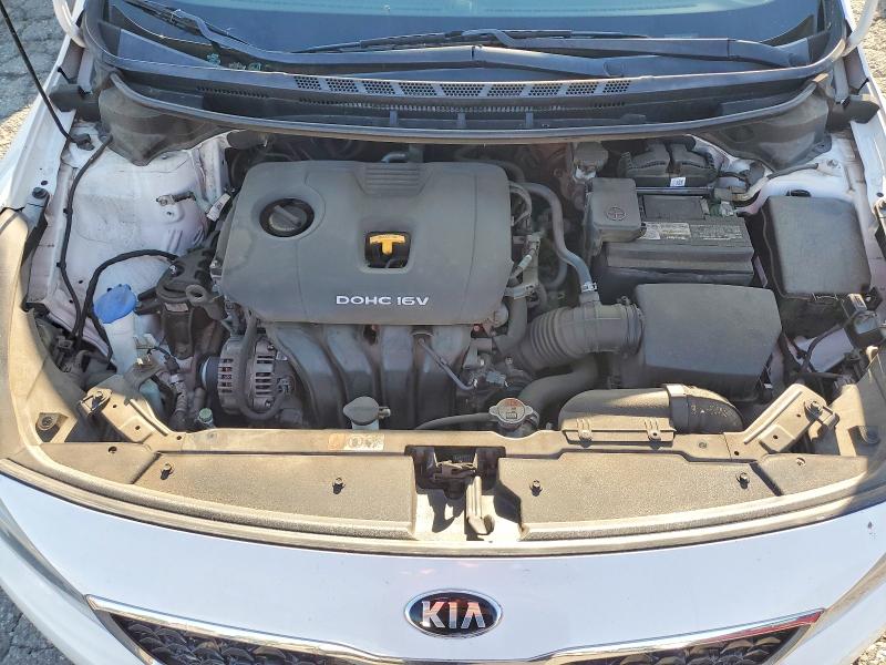 48445216 :رقم المزاد ، 3KPFL4A71JE218395 vin ، 2018 Kia Forte مزاد بيع