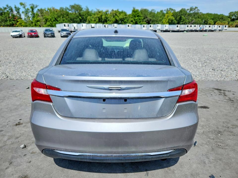 51544266 :رقم المزاد ، 1C3CCBAB2EN235997 vin ، 2014 Chrysler 200 مزاد بيع