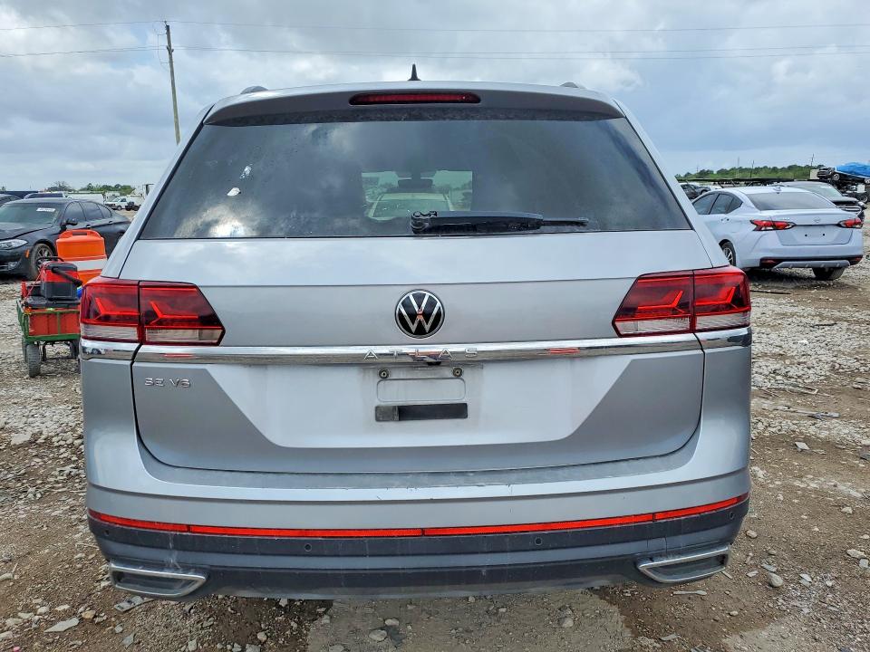 48229376 :رقم المزاد ، 1V2WR2CA2MC555910 vin ، 2021 Volkswagen Atlas مزاد بيع