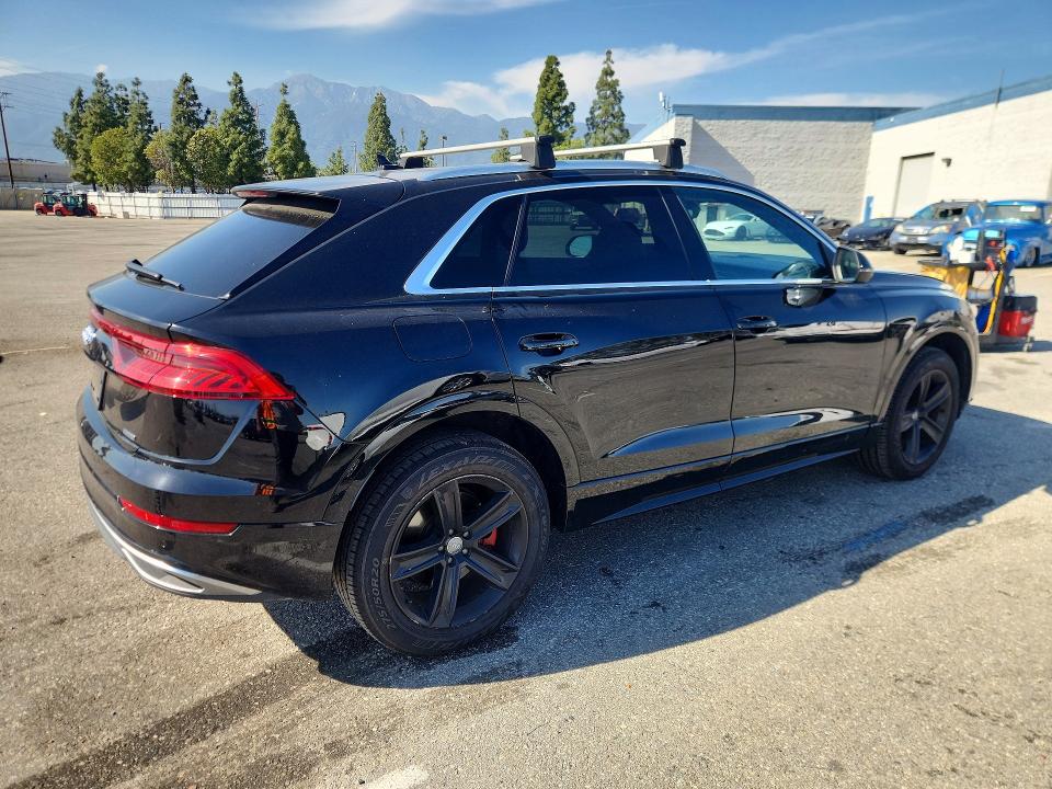 50180706 :رقم المزاد ، WA1AVAF12KD011583 vin ، 2019 Audi Q8 مزاد بيع