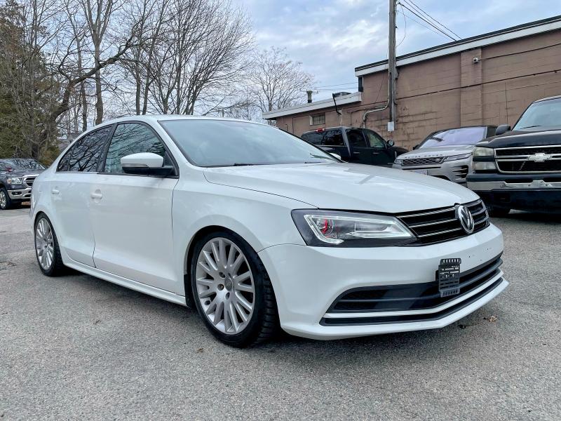 49979746 :رقم المزاد ، 3VWB67AJ5HM364931 vin ، 2017 Volkswagen Jetta مزاد بيع