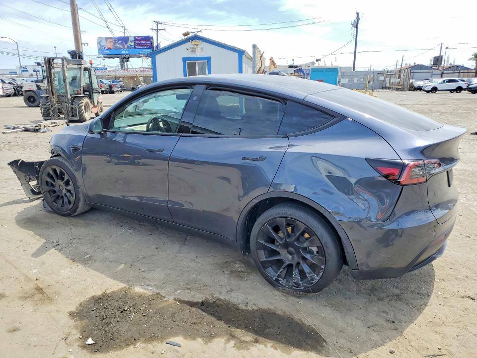 2024 Tesla Model Y მანქანა იყიდება აუქციონზე, vin: 7SAYGDEE0RA217220, აუქციონის ნომერი: 49594696