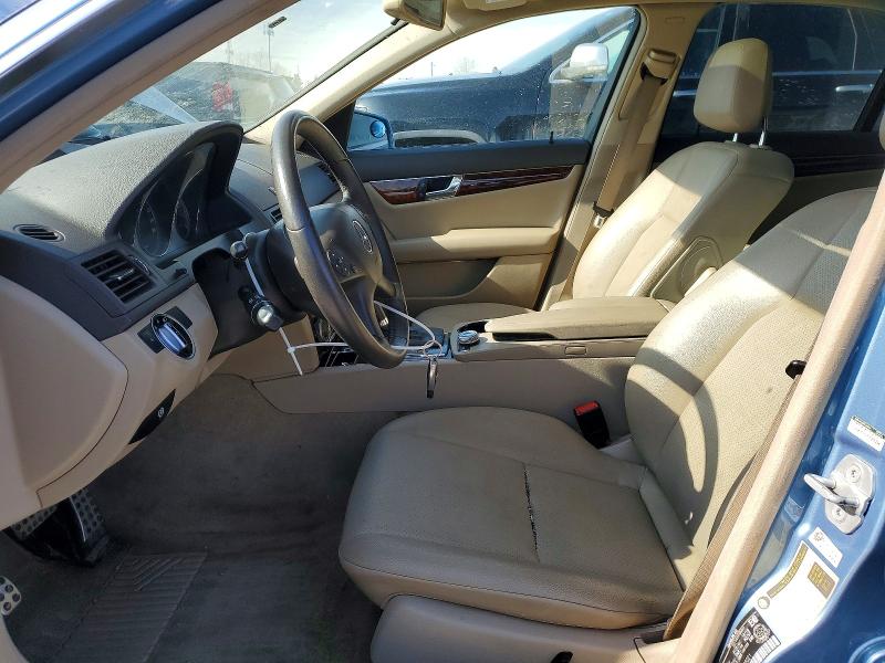 2011 Mercedes-benz C მანქანა იყიდება აუქციონზე, vin: WDDGF8FB8BA502021, აუქციონის ნომერი: 47863756