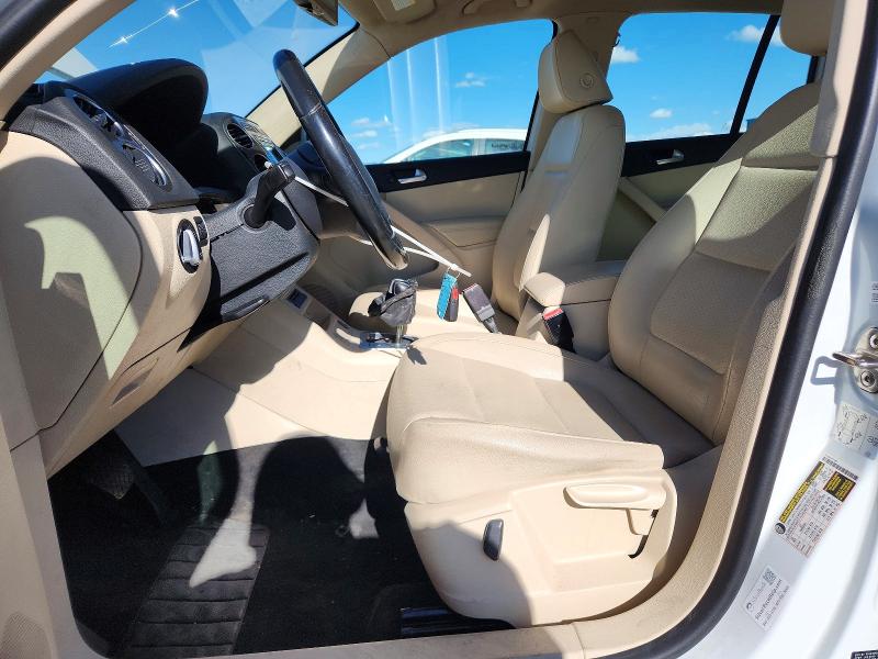 Продажа на аукционе авто 2016 Volkswagen Tiguan, vin: WVGBV7AX6GW593915, номер лота: 51291846