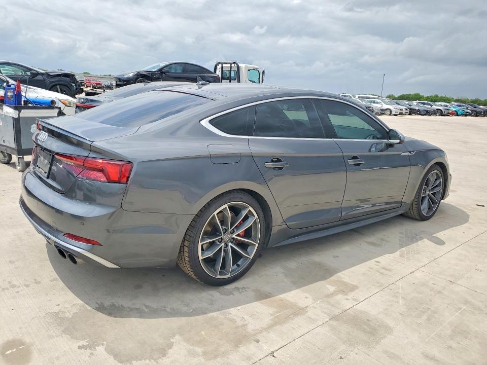 48768086 :رقم المزاد ، WAUC4CF55JA038614 vin ، 2018 Audi S5 مزاد بيع