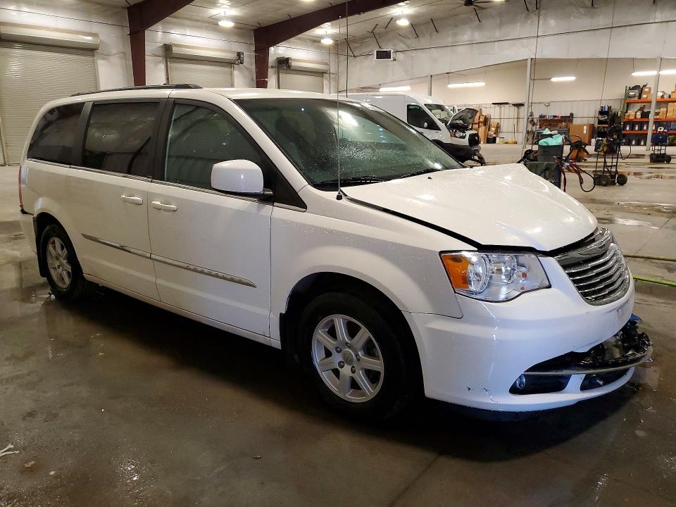 2011 Chrysler Town & Country მანქანა იყიდება აუქციონზე, vin: 2A4RR5DG4BR713486, აუქციონის ნომერი: 49926626