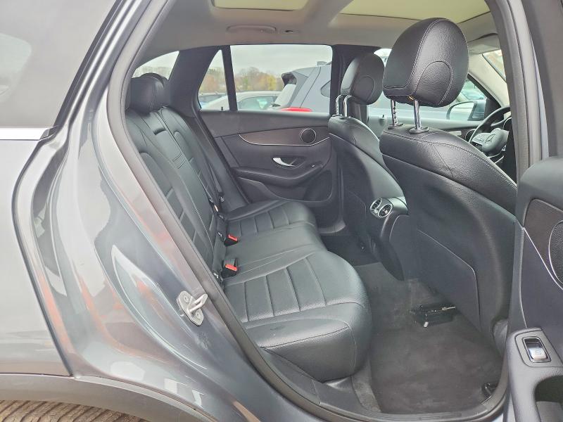 48667726 :رقم المزاد ، W1N0G8EB4LF840054 vin ، 2020 Mercedes-benz Glc مزاد بيع