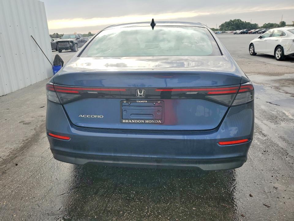 Продажа на аукционе авто 2024 Honda Accord, vin: 1HGCY1F32RA009174, номер лота: 51082176