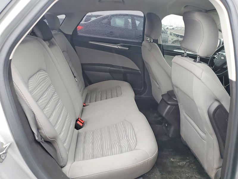 46606136 :رقم المزاد ، 3FA6P0G71GR392687 vin ، 2016 Ford Fusion مزاد بيع