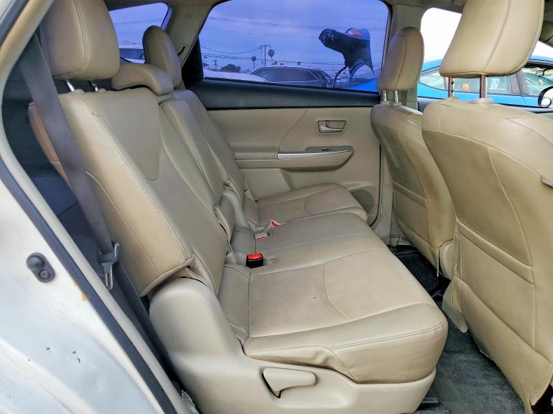 Продажа на аукционе авто 2012 Toyota Prius V, vin: JTDZN3EU2C3139877, номер лота: 48661016