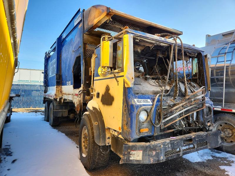 48414686 :رقم المزاد ، 1M2AV02C4JM018858 vin ، 2018 Mack 600 مزاد بيع