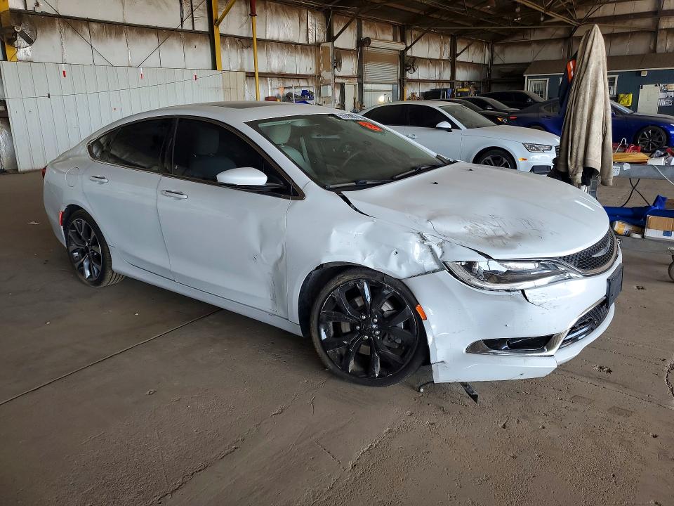 50643986 :رقم المزاد ، 1C3CCCCB3FN648418 vin ، 2015 Chrysler 200 مزاد بيع