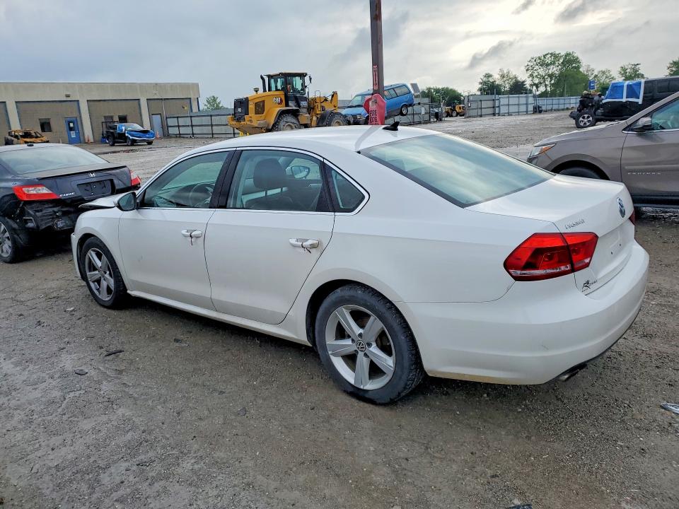 2012 Volkswagen Passat მანქანა იყიდება აუქციონზე, vin: 1VWBP7A3XCC010783, აუქციონის ნომერი: 51535136