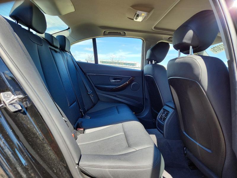 51423076 :رقم المزاد ، WBA3C3G52FNT52416 vin ، 2015 Bmw 320 مزاد بيع