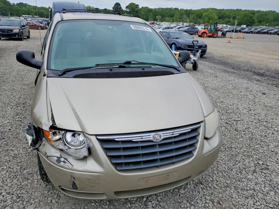 2005 Chrysler Town & Country მანქანა იყიდება აუქციონზე, vin: 2C4GP54L45R292406, აუქციონის ნომერი: 50065316