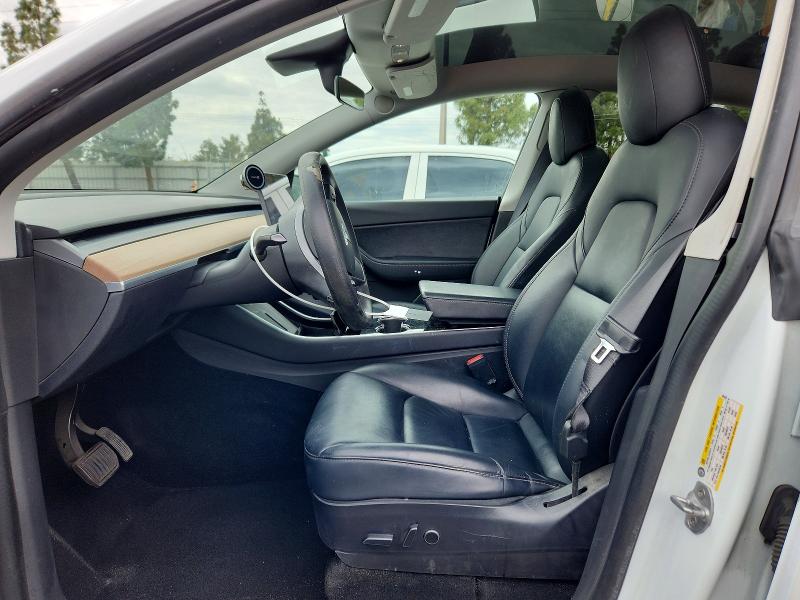 51377256 :رقم المزاد ، 5YJYGDEE2MF081679 vin ، 2021 Tesla Model Y مزاد بيع