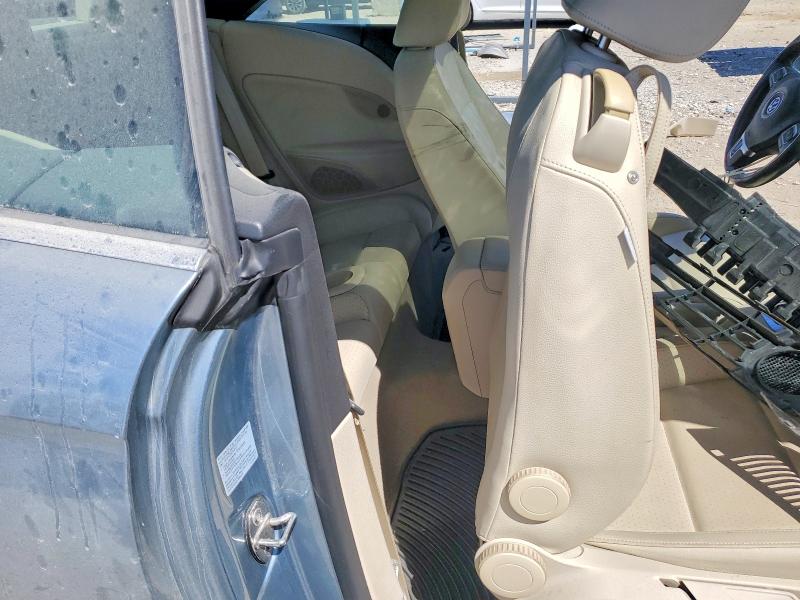 2015 Volkswagen Eos მანქანა იყიდება აუქციონზე, vin: WVWBW8AH7FV000597, აუქციონის ნომერი: 49509486
