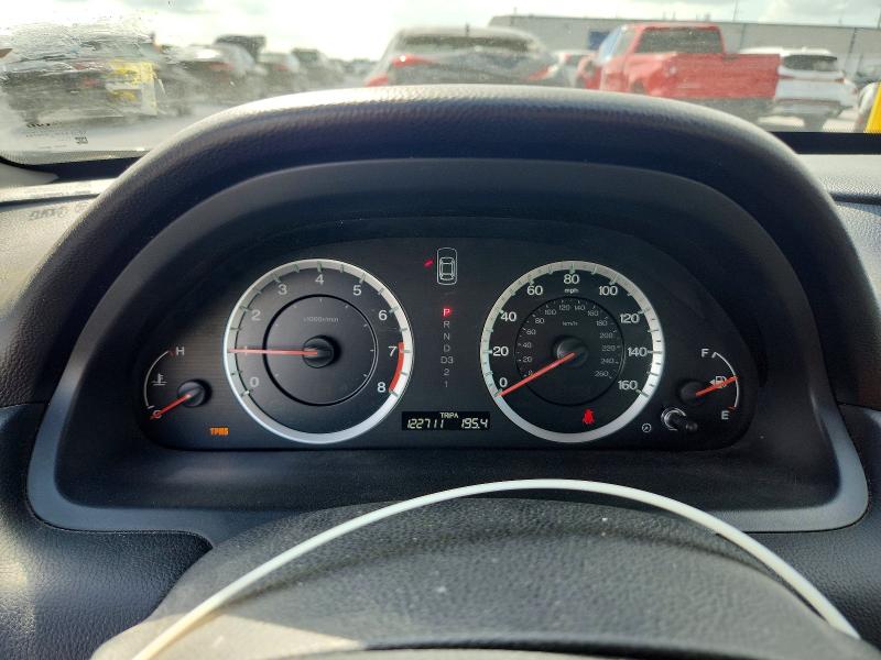 49337416 :رقم المزاد ، 1HGCP3F83BA029840 vin ، 2011 Honda Accord مزاد بيع