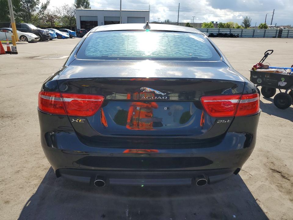 Продаж на аукціоні авто 2017 Jaguar Xe, vin: SAJAD4BG8HA969112, номер лоту: 51778656