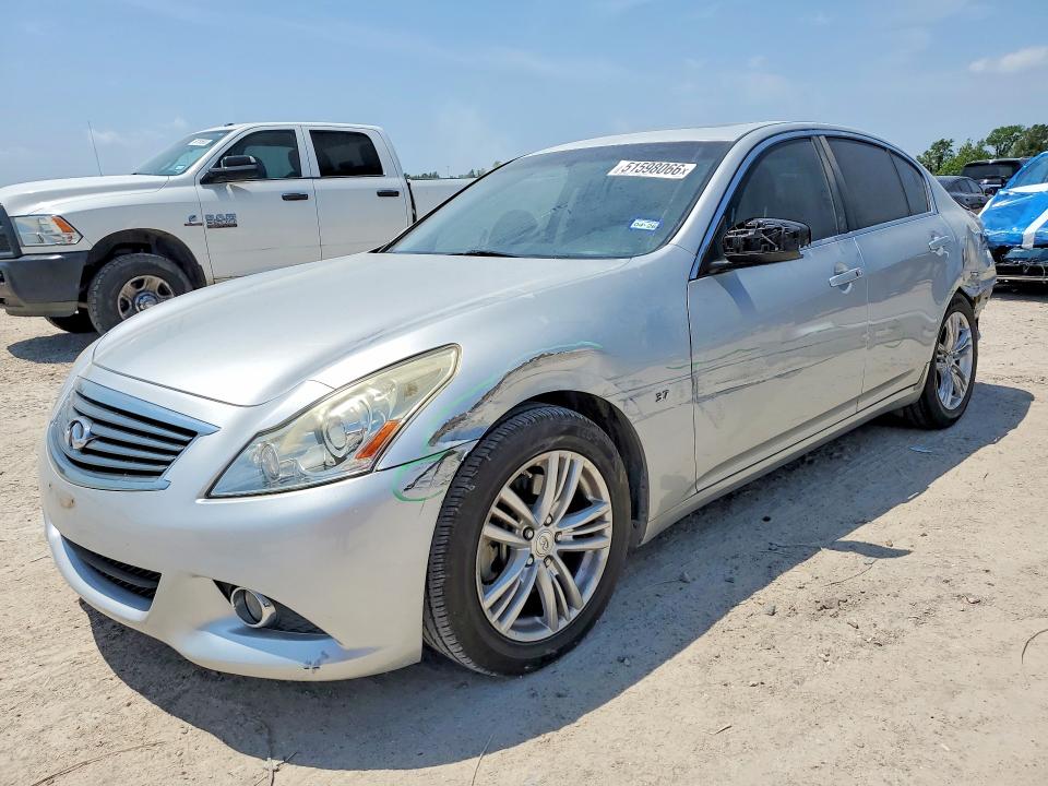 51598066 :رقم المزاد ، JN1CV6AP3FM502793 vin ، 2015 Infiniti Q40 مزاد بيع