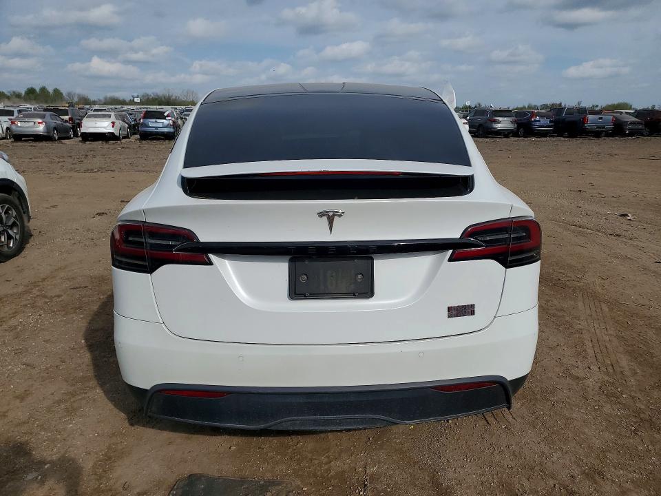 51100766 :رقم المزاد ، 7SAXCBE66NF339890 vin ، 2022 Tesla Model X مزاد بيع